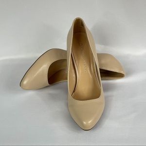 Pale nude pumps, size 9